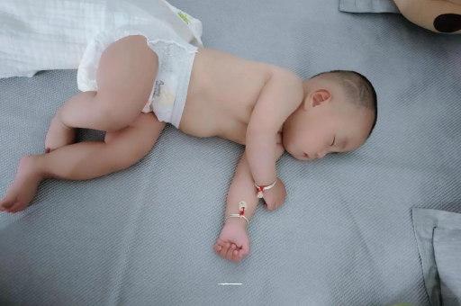 上杭宝宝口水多怎么回事