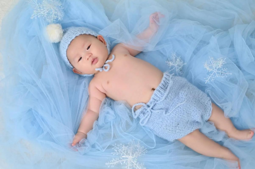 上杭满月宝宝放屁臭